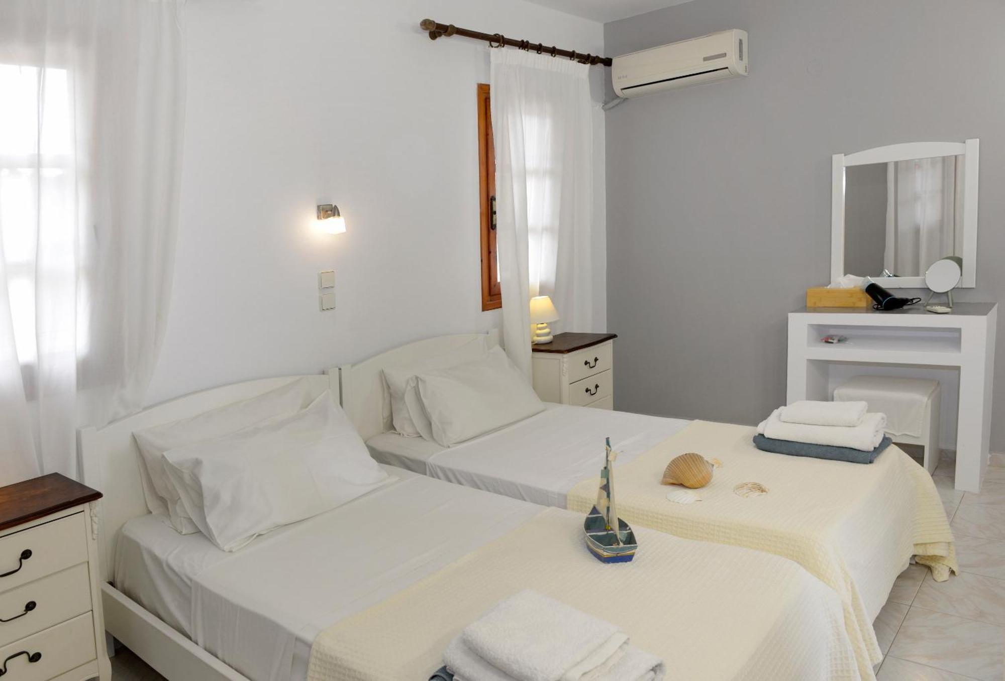 Albouro Seafront Apartments Κατελειός Εξωτερικό φωτογραφία
