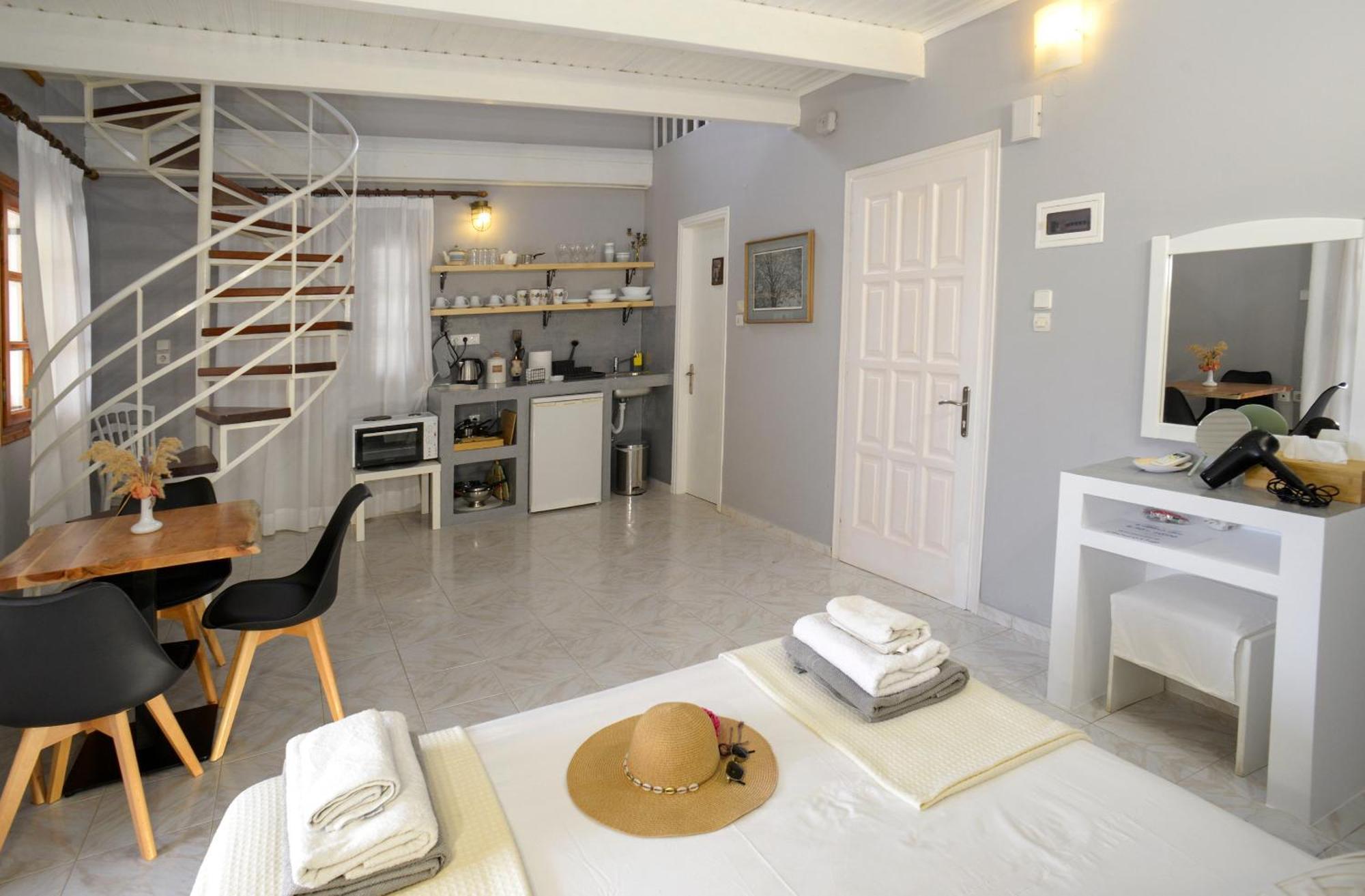 Albouro Seafront Apartments Κατελειός Εξωτερικό φωτογραφία