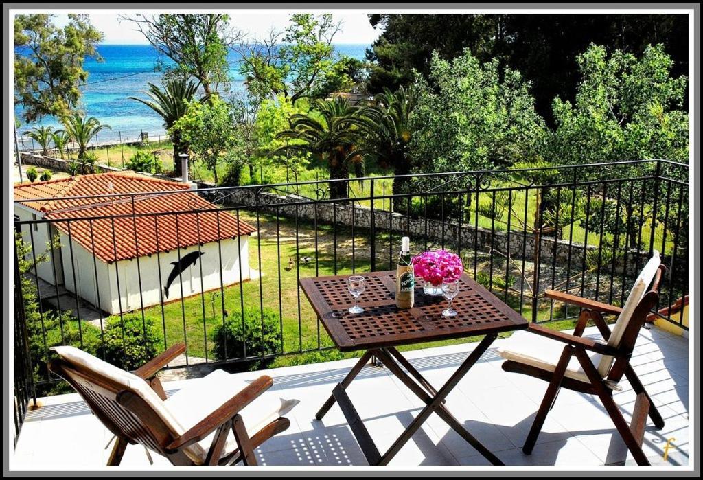 Albouro Seafront Apartments Κατελειός Εξωτερικό φωτογραφία